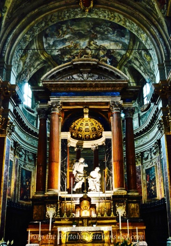 Altar of the Basilica di San Paolo Maggiore