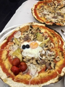 Friday lunch: Pizza Montecarlo - Proof that everything is better with an egg on top.
